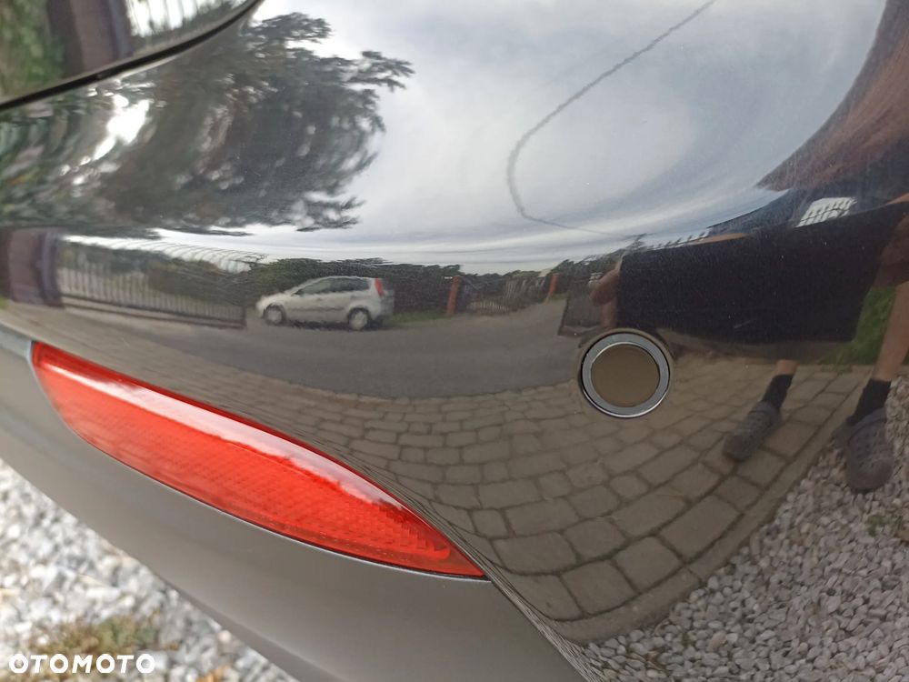 Kia Ceed - 8