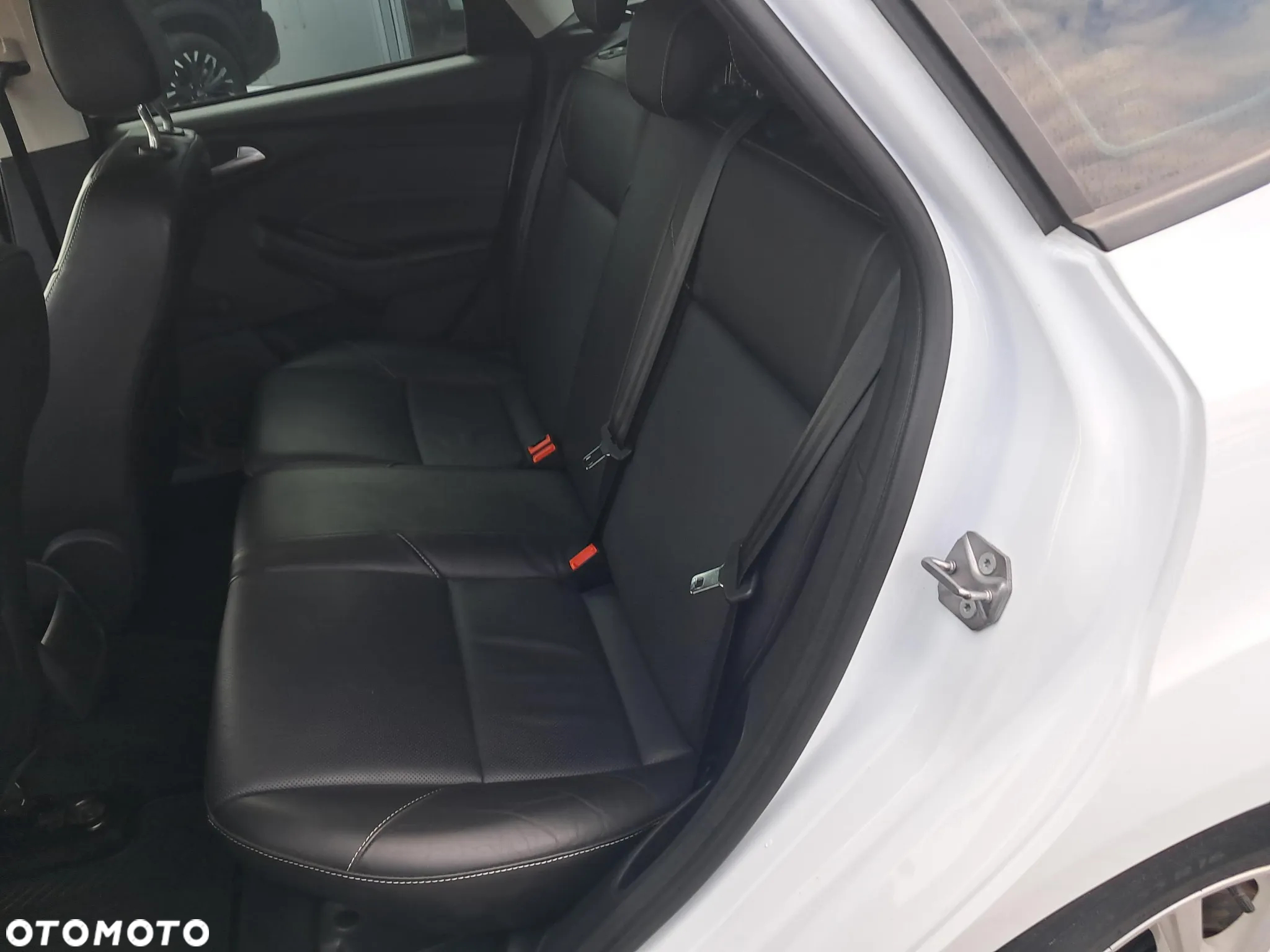 Ford Focus 1.6 Trend - 18
