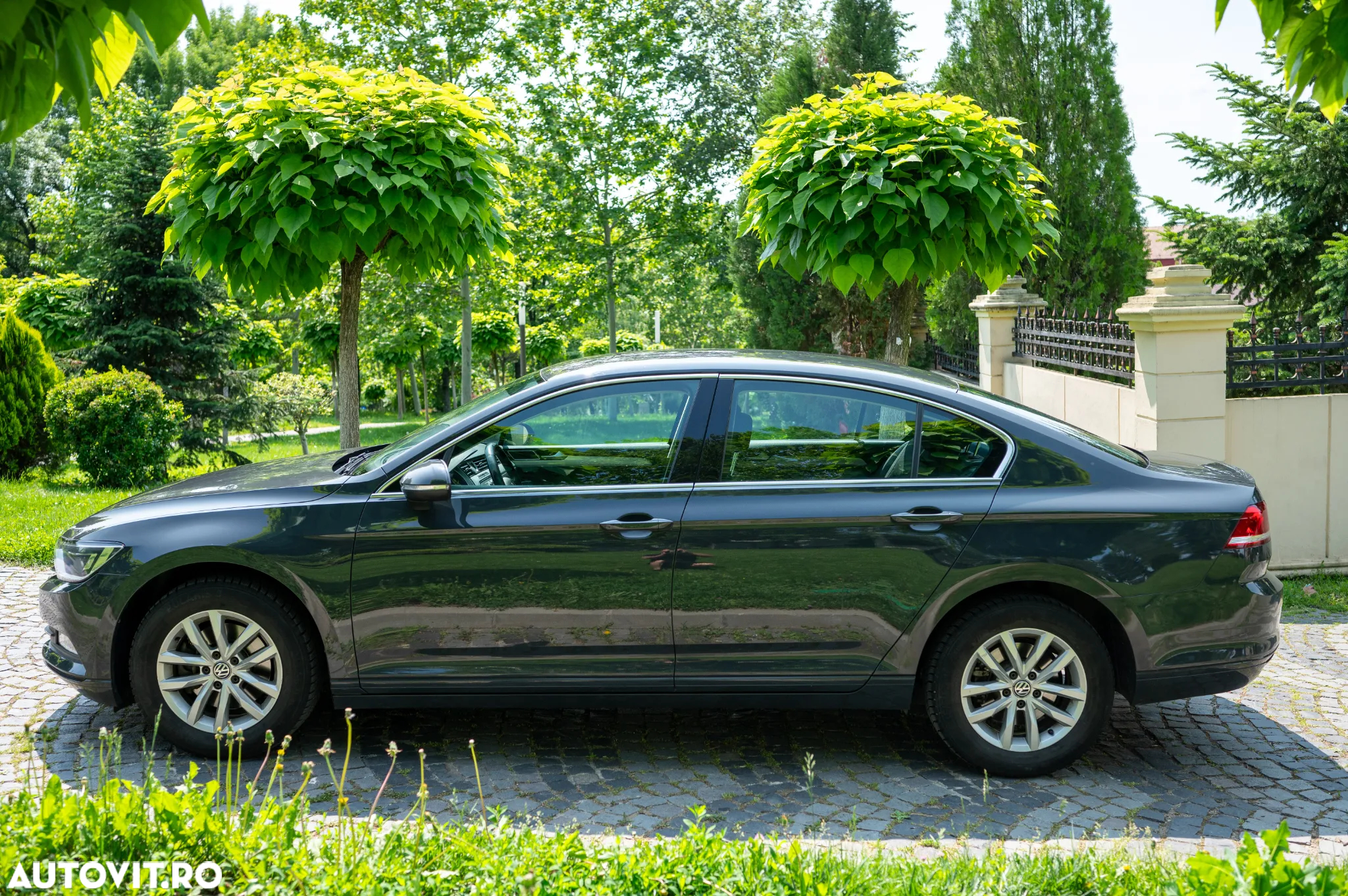 Volkswagen Passat - 7
