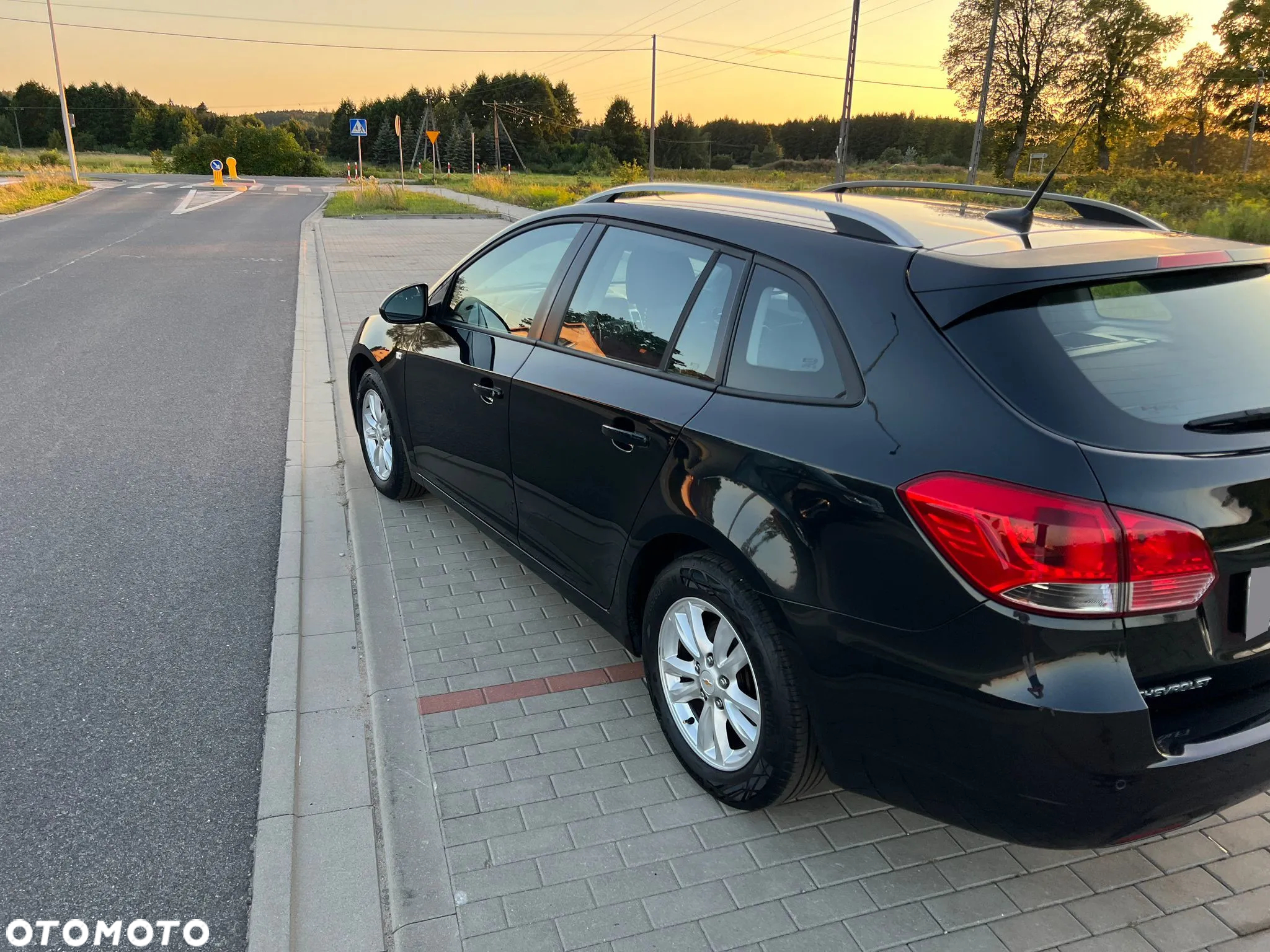 Chevrolet Cruze 1.7 LT - 29