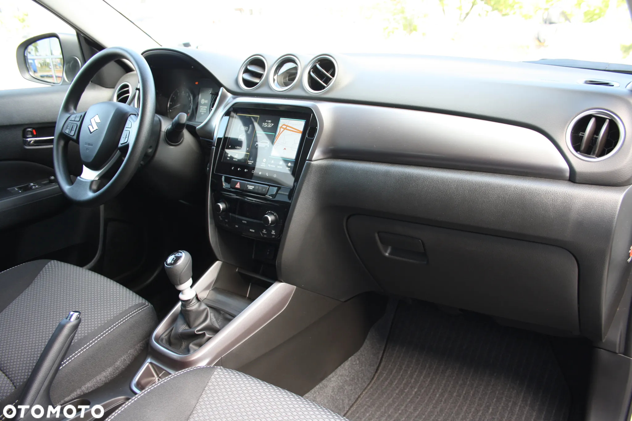 Suzuki Vitara 1.4 Boosterjet mHEV Premium 2WD - 11