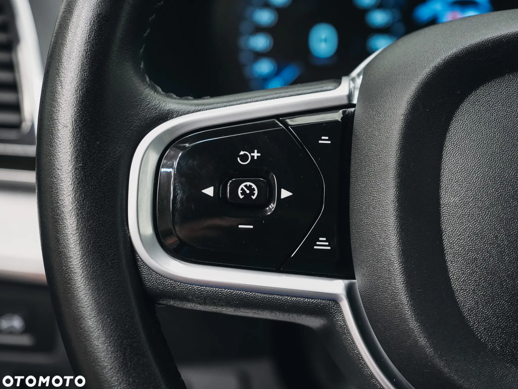 Volvo XC 90 B5 D AWD Geartronic Momentum Pro - 20