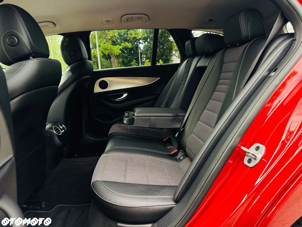 Mercedes-Benz Klasa E 220 d 9G-TRONIC Exclusive - 31