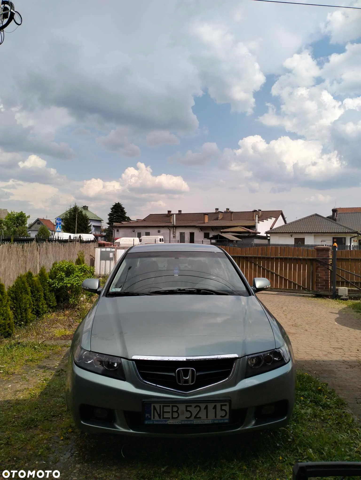 Honda Accord 2.0 Comfort - 2