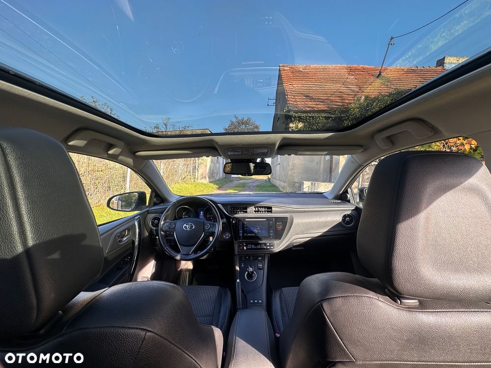 Toyota Auris 1.8 HSD Luna - 25