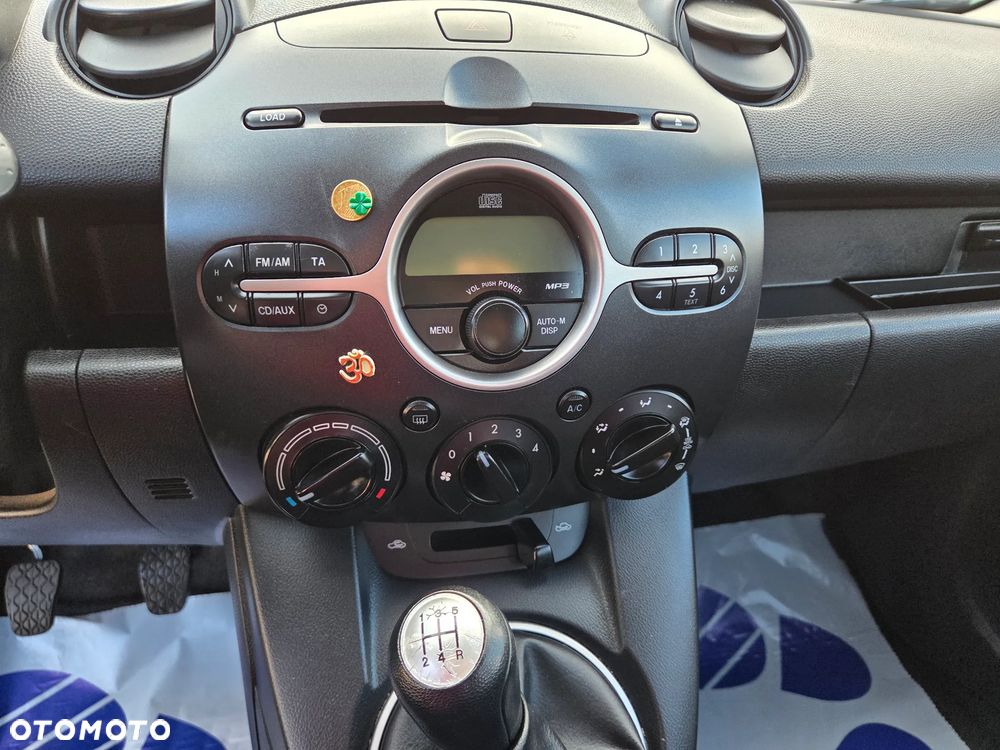 Mazda 2 - 22