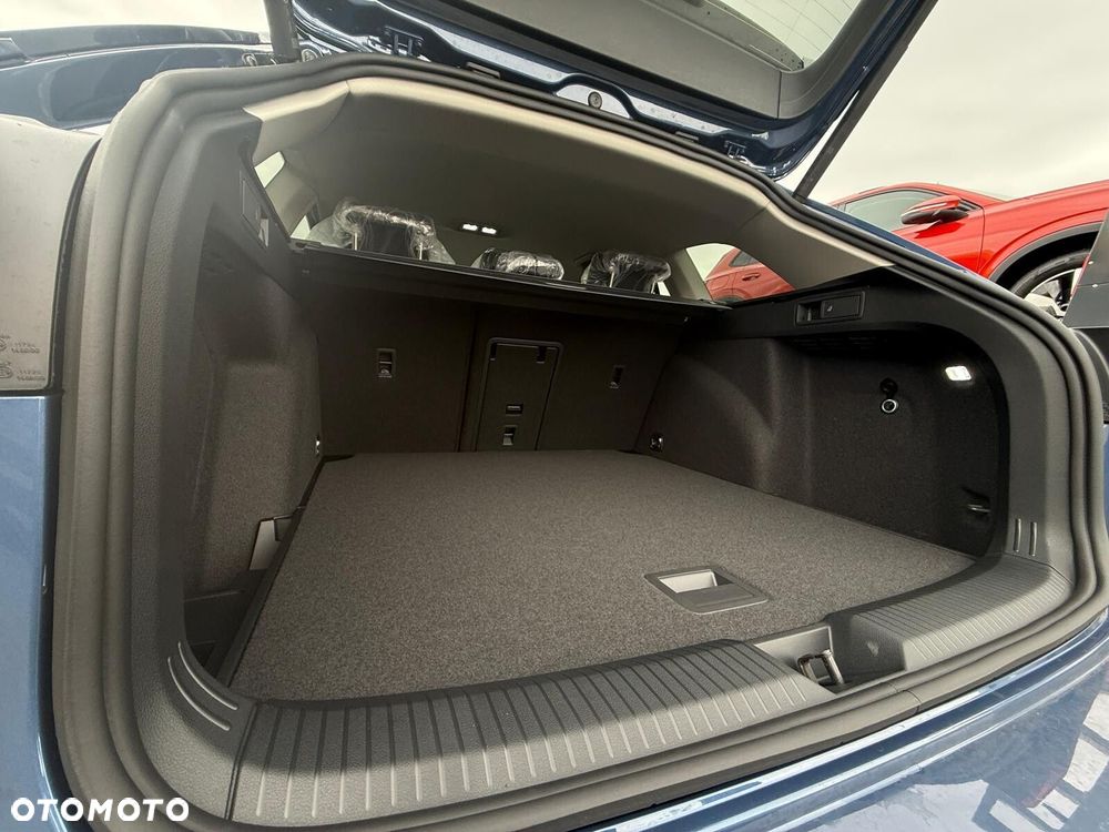 Volkswagen Golf Variant 1.5 eTSI mHEV Life Plus DSG - 34