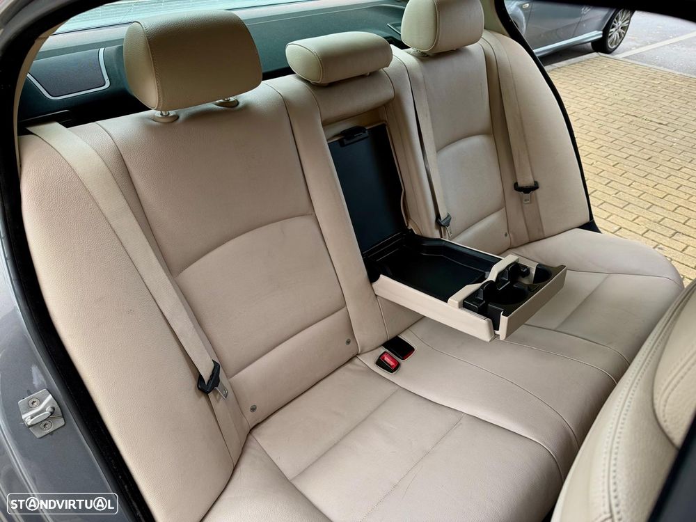 BMW 530 d Auto - 28
