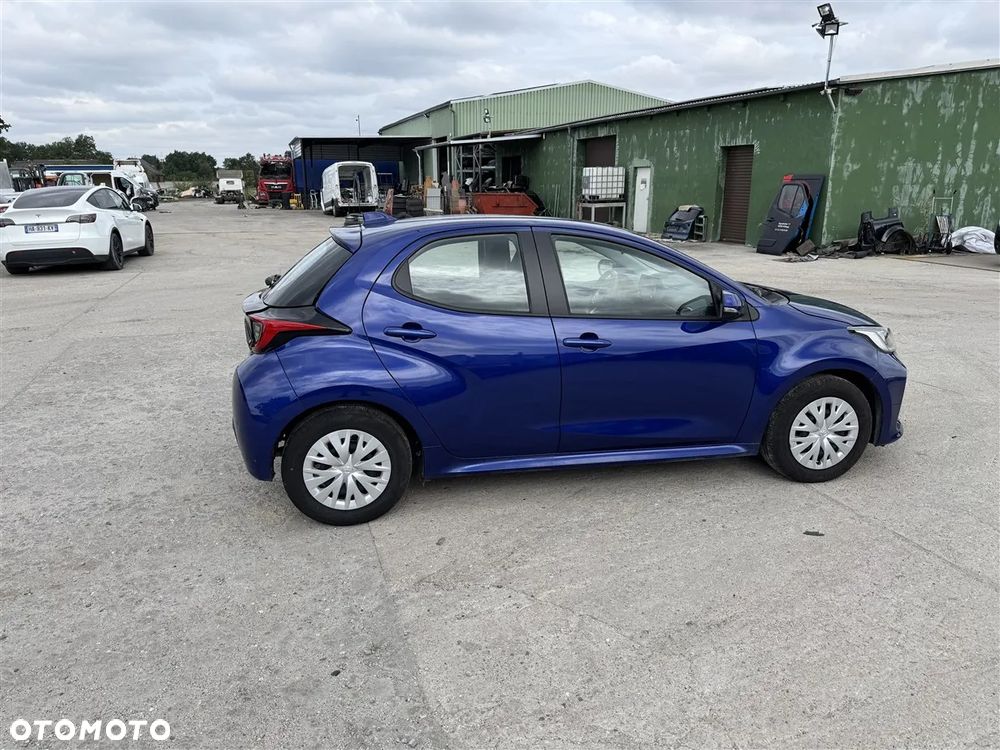 Toyota Yaris - 5