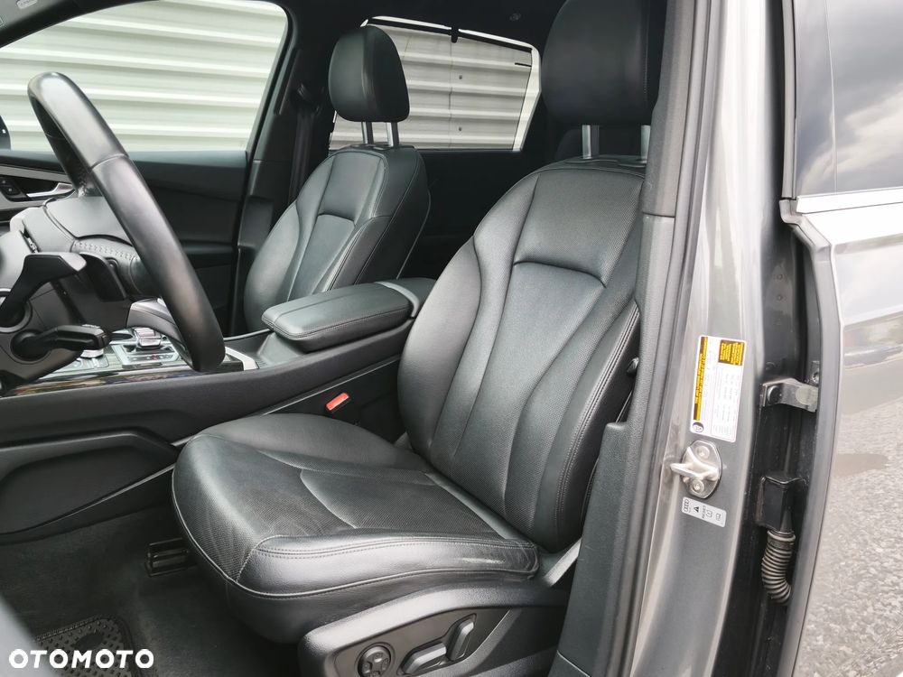 Audi Q7 - 37
