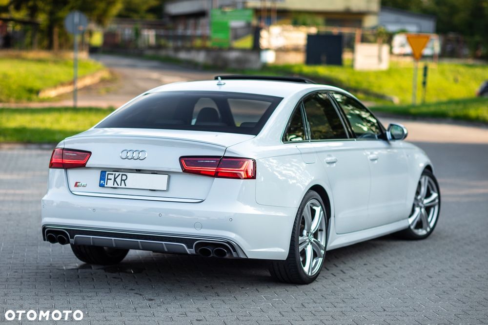 Audi S6 Limousine - 12