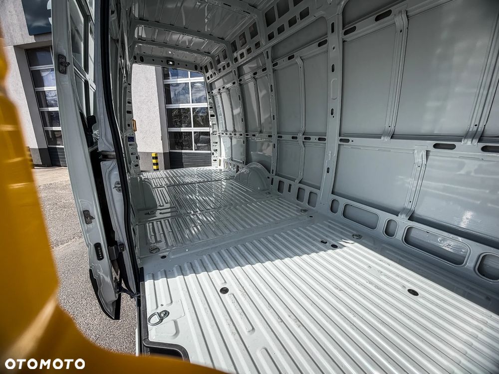 Iveco Daily 35S18HA8 V 3.0 Diesel 180 KM AT8 ZF L4H3! - 14