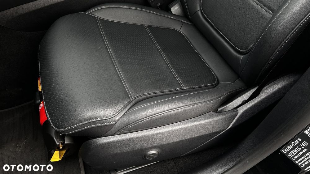 Mercedes-Benz GLC - 13