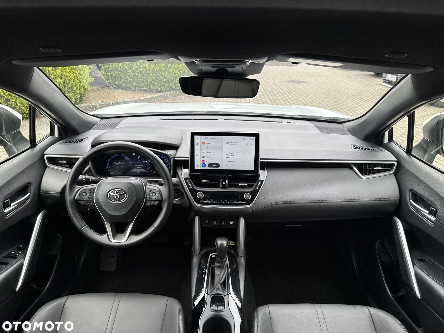 Toyota Corolla Cross - 10