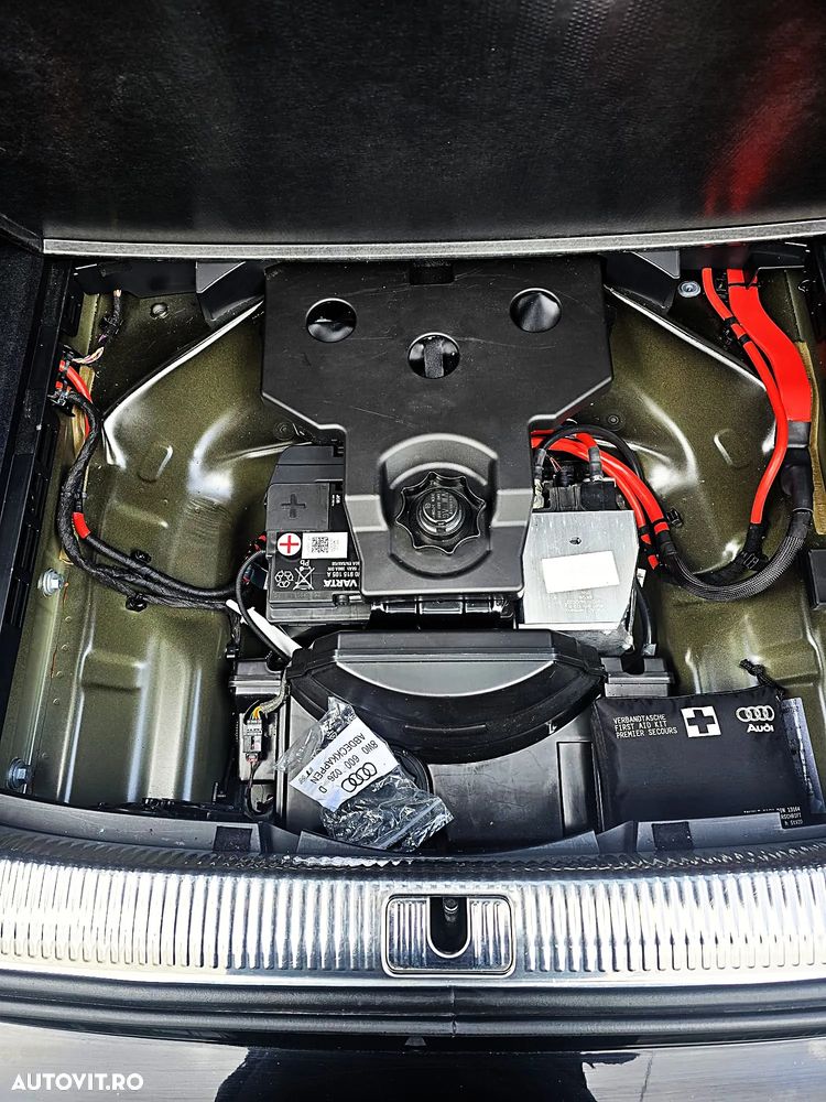 Audi A4 Avant 2.0 40 TDI quattro S tronic MHEV Advanced - 24