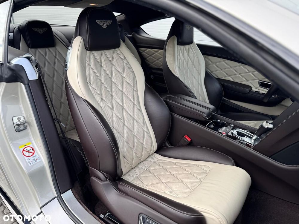 Bentley Continental GT - 18