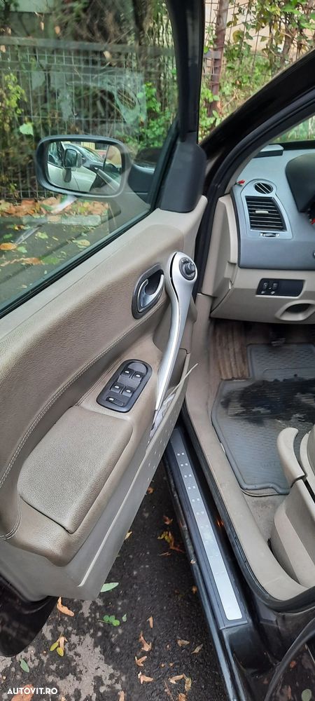 Renault Megane II Sedan 1.9 dCi Confort Privilege - 23