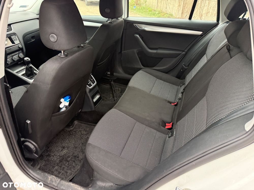 Skoda Octavia 1.6 TDI Ambition - 29