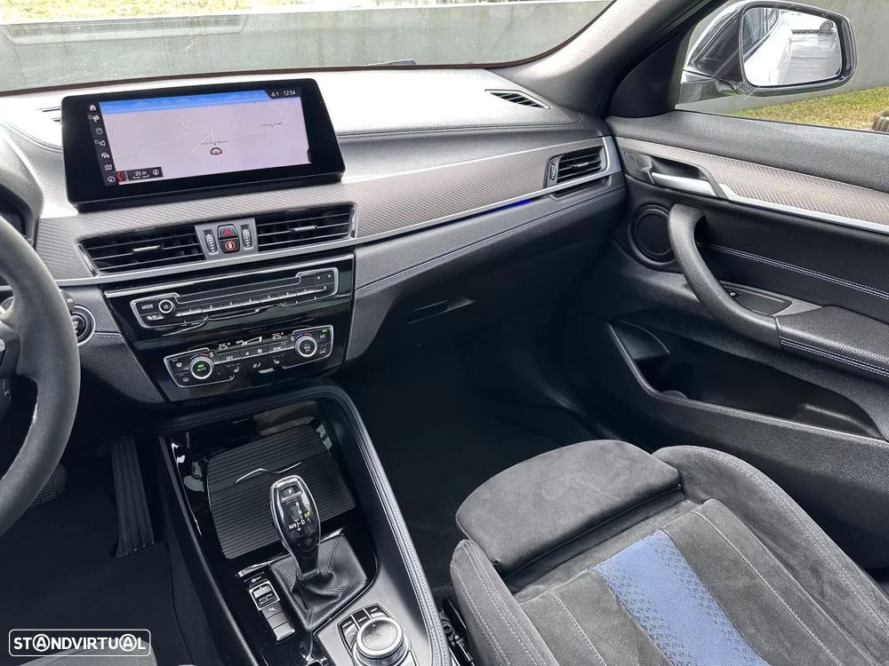 BMW X2 18 d sDrive Pack M - 39