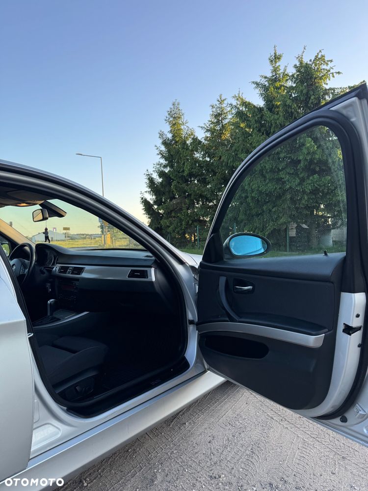 BMW Seria 3 318i Edition Lifestyle - 20