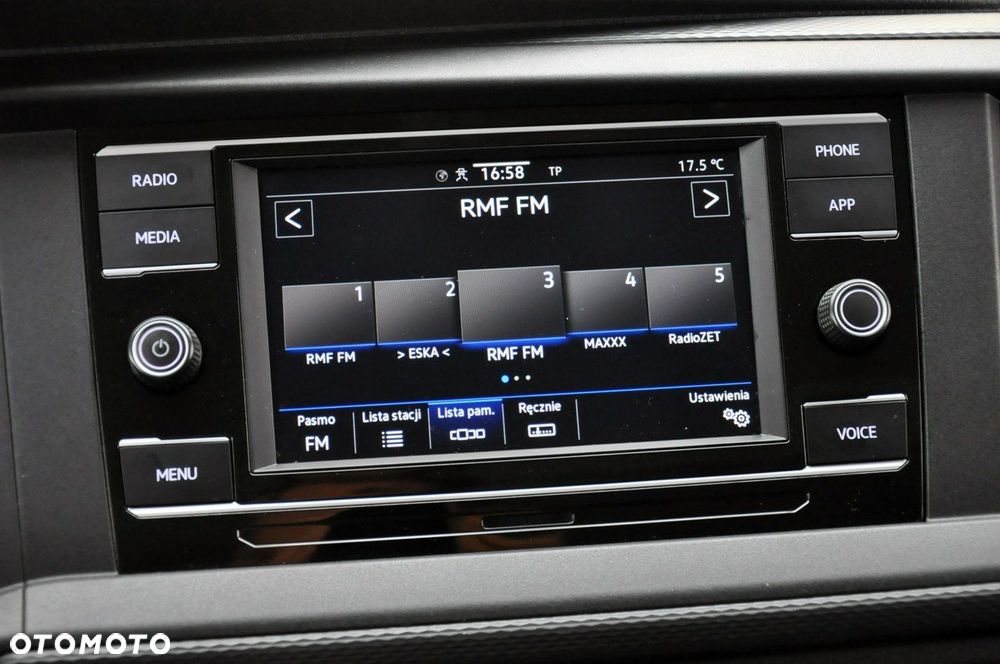 Volkswagen Caravelle - 32