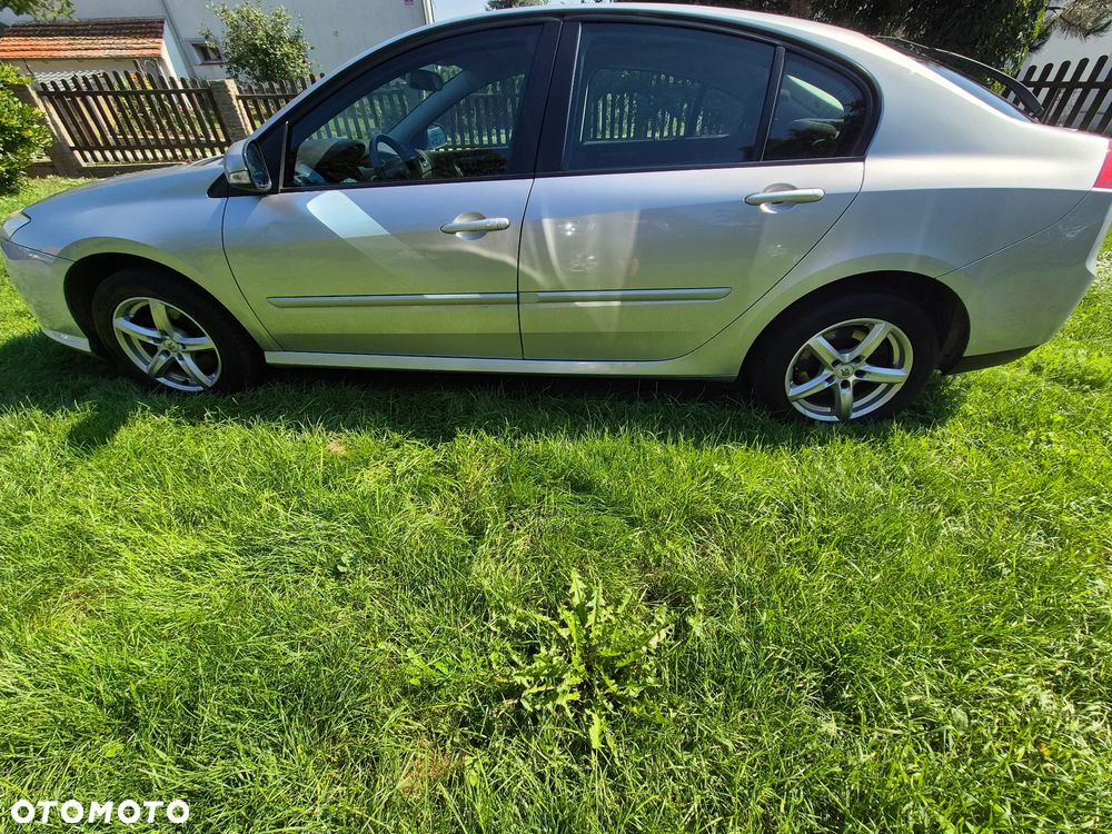 Renault Laguna 2.0 dCi Dynamique - 8