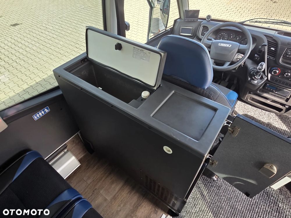 Iveco WING INDCAR / SPROWADZONY Z NIEMIEC/ 31 MIEJSC - 30