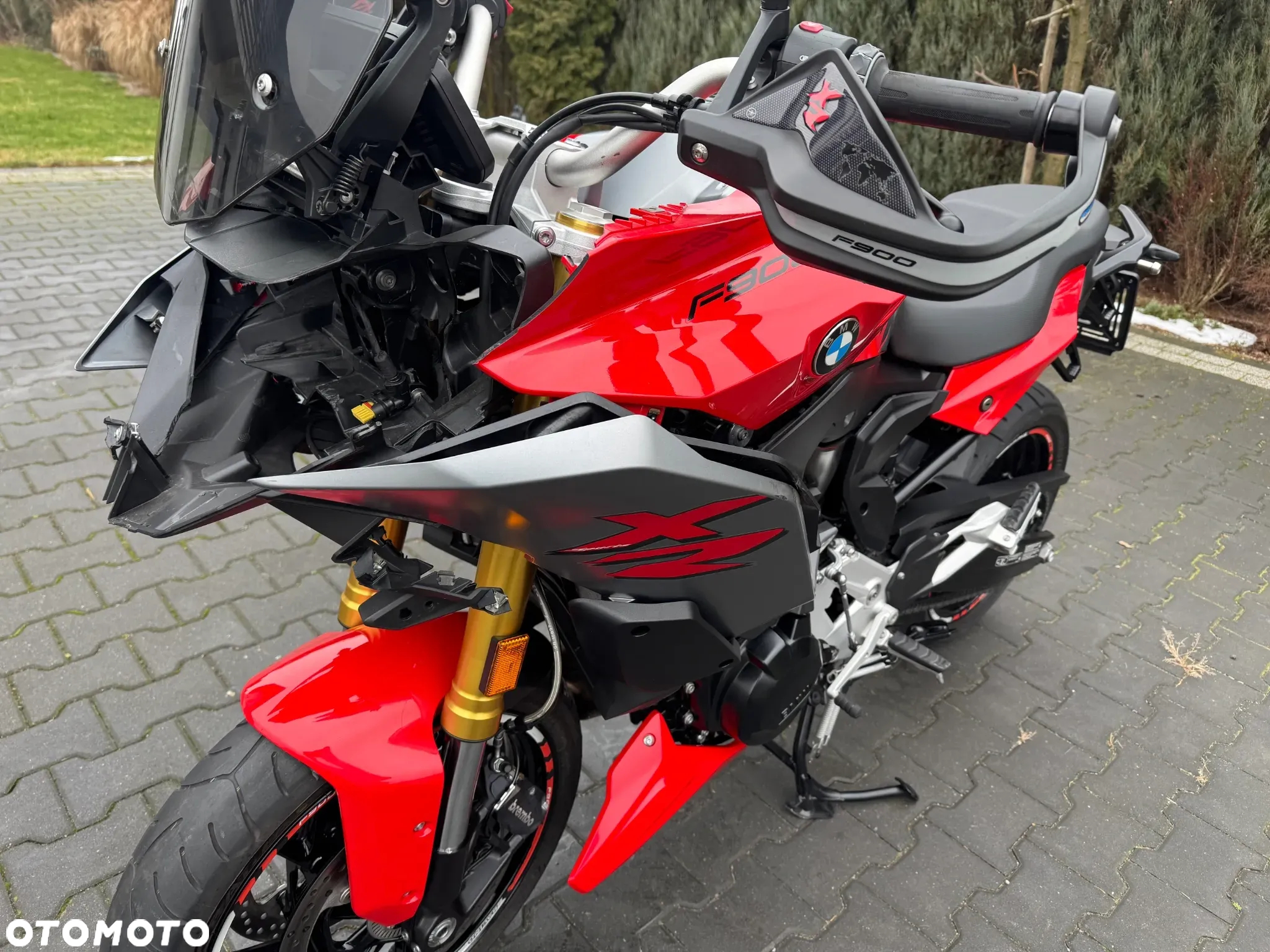BMW XR - 13