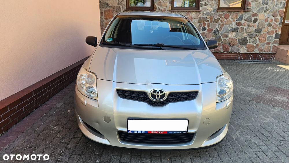 Toyota Auris - 2