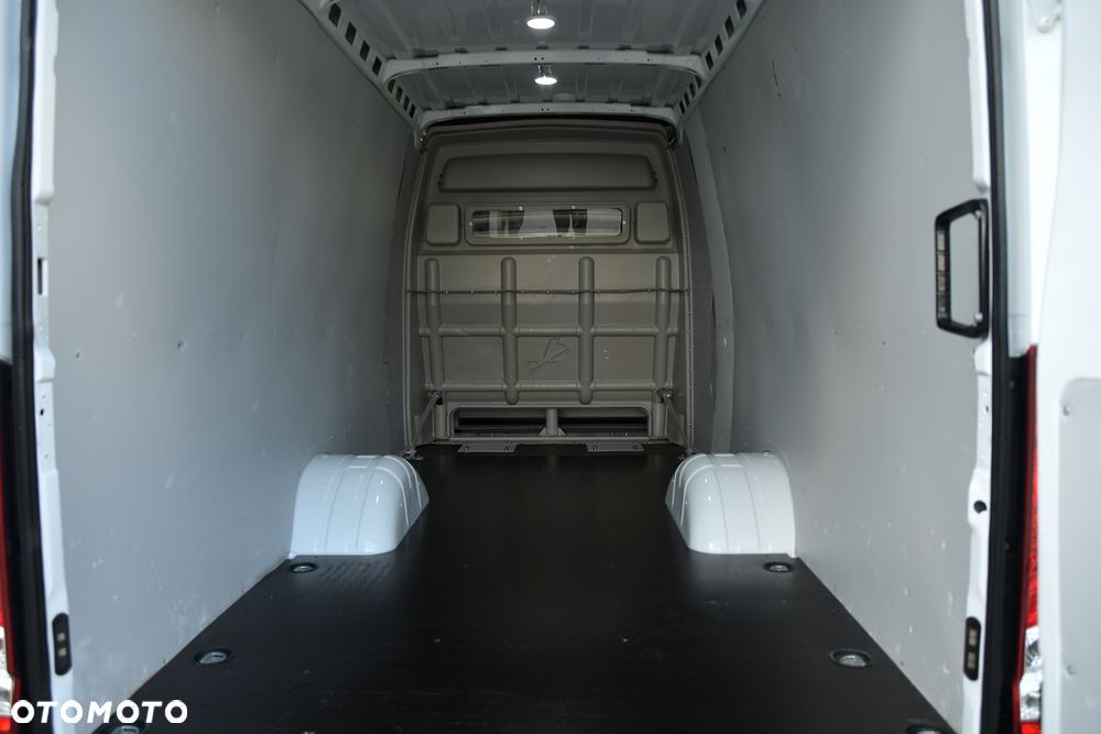 Iveco DAILY 35-210 * HiMATIC  * BRYGADOWY 6 osób * NAVI * MAX * BLIŹNIAK * SUPER STAN! - 19