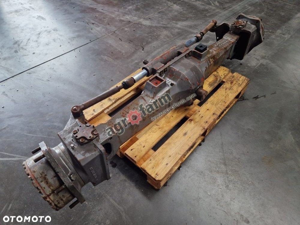 Przedni most Massey Ferguson 3610 - 4