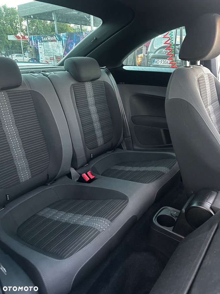 Volkswagen Beetle 2.0 TSI Sport DSG - 8