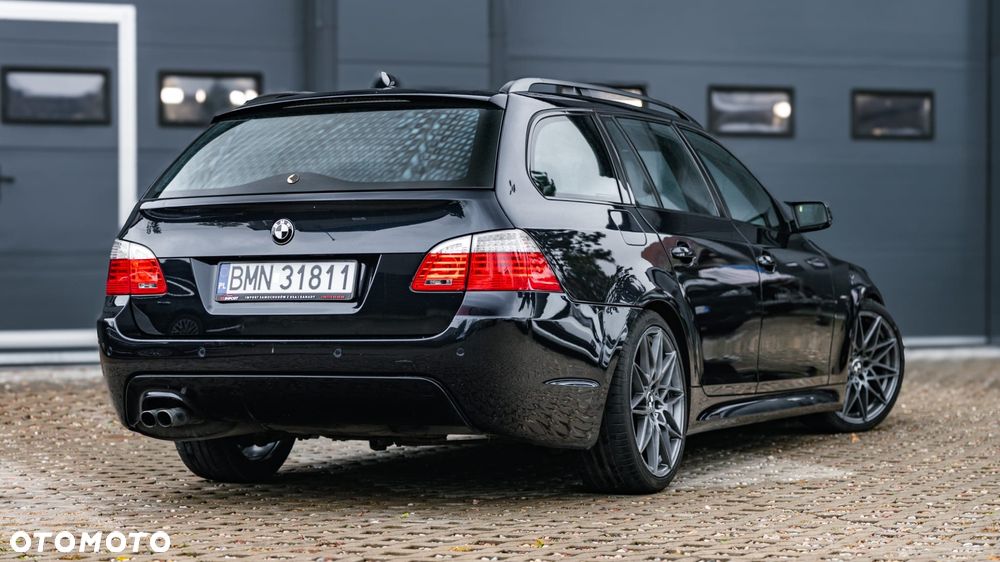 BMW 5 Series 2009 photo 4