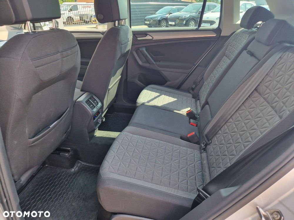 Volkswagen Tiguan 1.5 TSI EVO Elegance DSG - 33