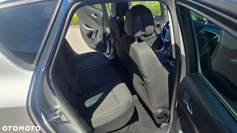 Opel Astra 1.7 CDTI DPF Color Edition - 25