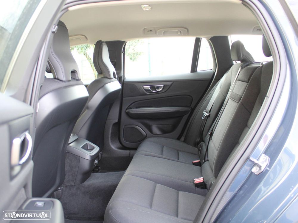 Volvo V60 2.0 D3 - 38