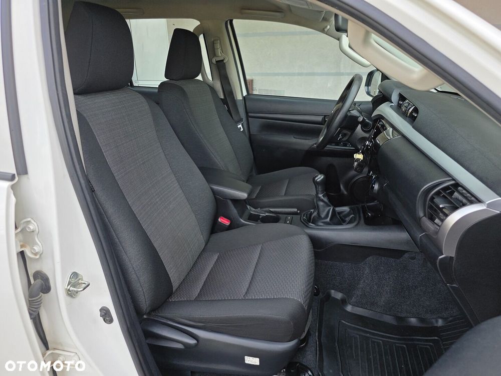 Toyota Hilux 2.4 D-4D Double Cab DLX 4x4 - 18