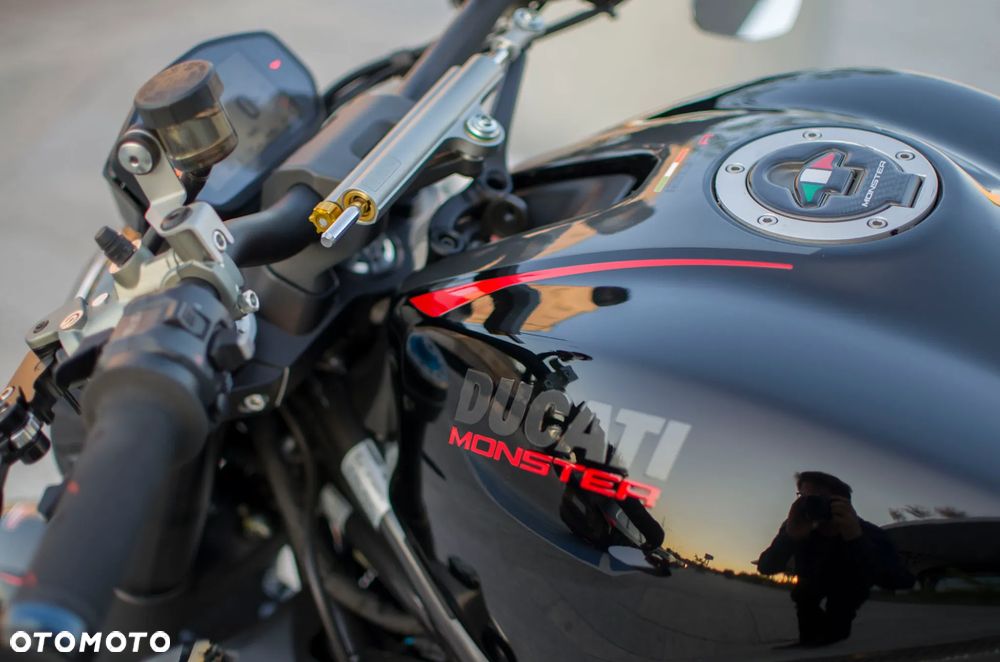 Ducati Monster - 19