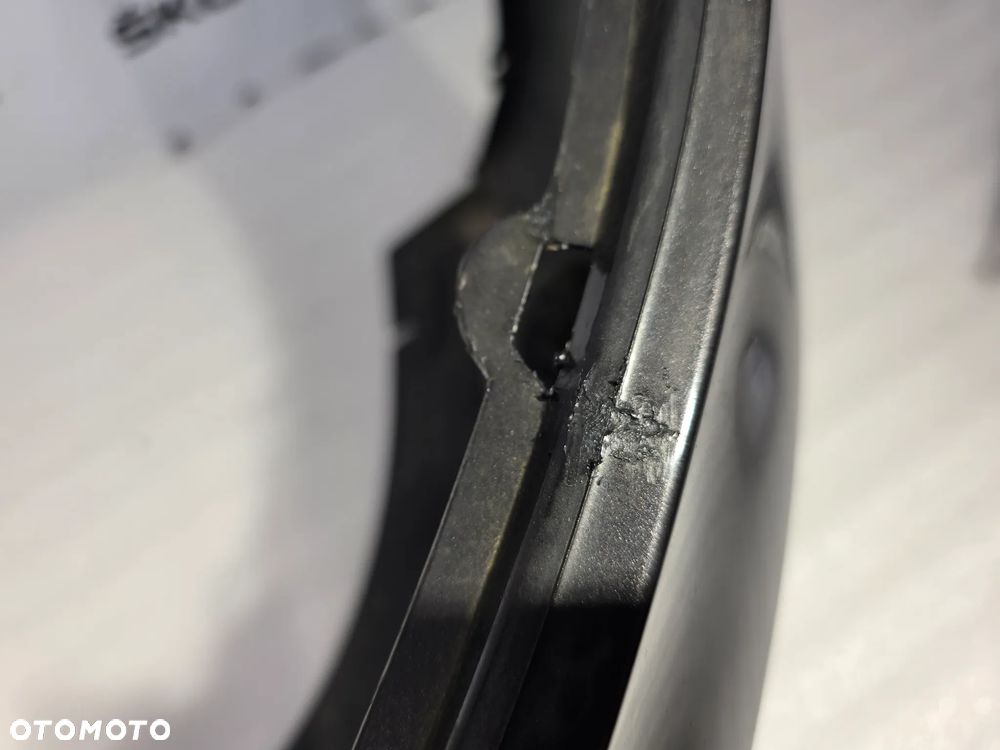 SKODA SUPERB III 3 3T0 08-13 ZDERZAK PRZEDNI PRZÓD BEZ SPRYSKÓW I BEZ PDC + KRATKA ŚRODKOWA , NR 3T0807221 , NR AUKCJI NZ1794 - 21