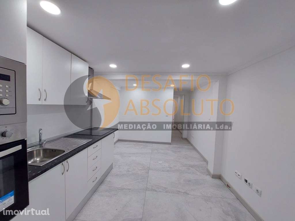 Loja - Vale dos Milhaços - Grande imagem: 2/22