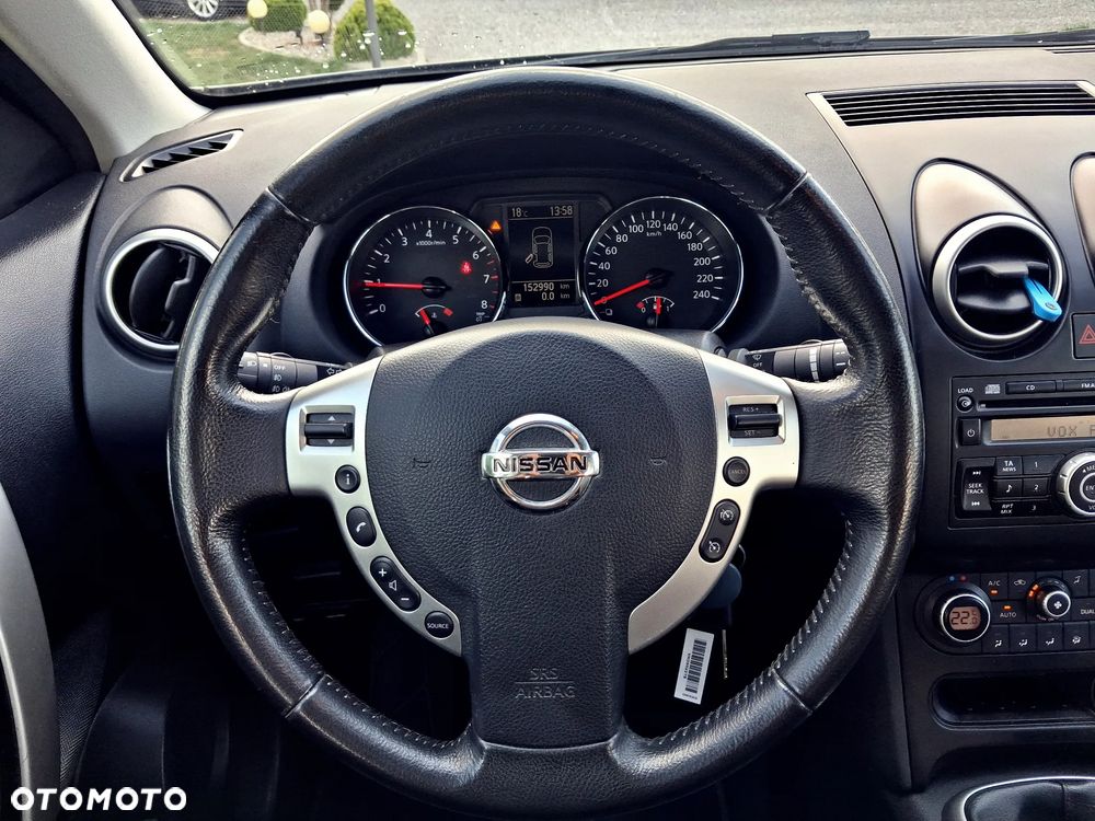 Nissan Qashqai 1.6 visia - 32