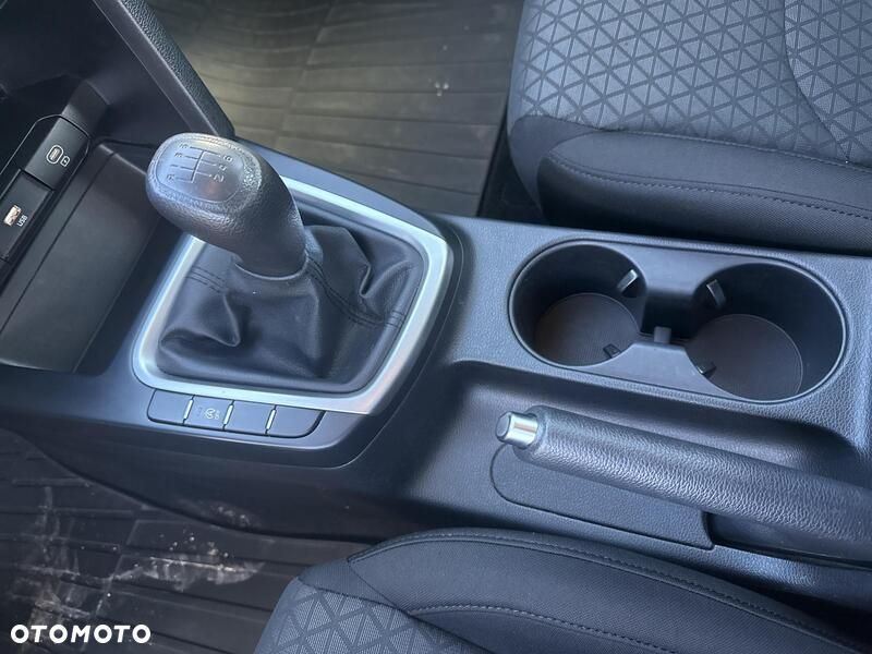Kia Ceed 1.5 T-GDI S - 17