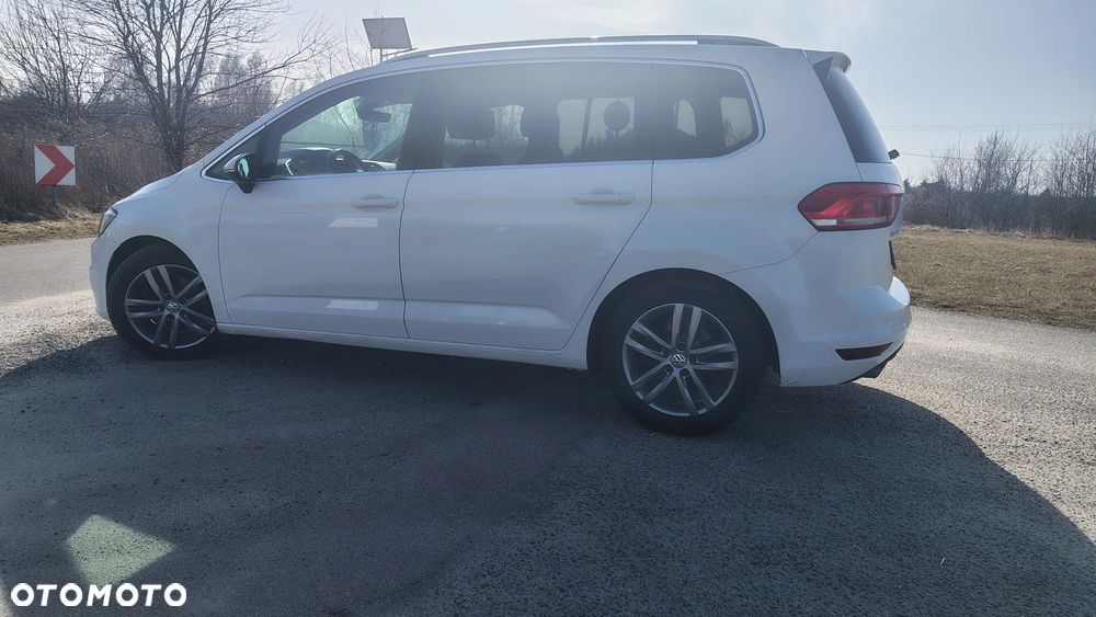 Volkswagen Touran - 13