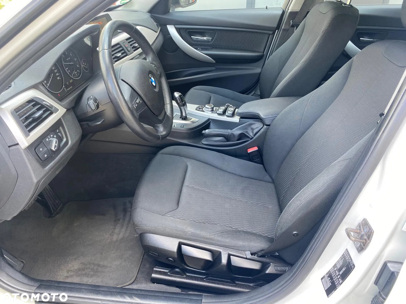 BMW Seria 3 320d Luxury Line - 21