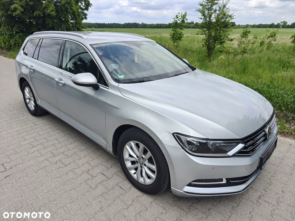 Volkswagen Passat - 32