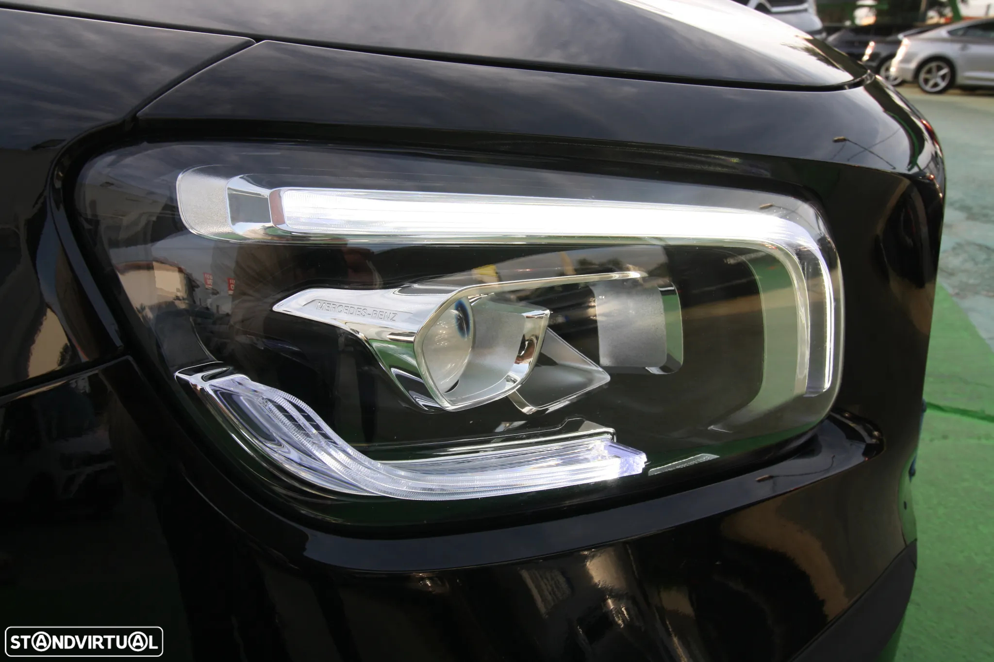 Mercedes-Benz GLB 180 d AMG Line - 40