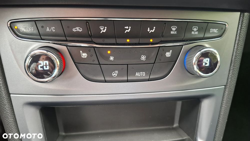 Opel Astra - 25