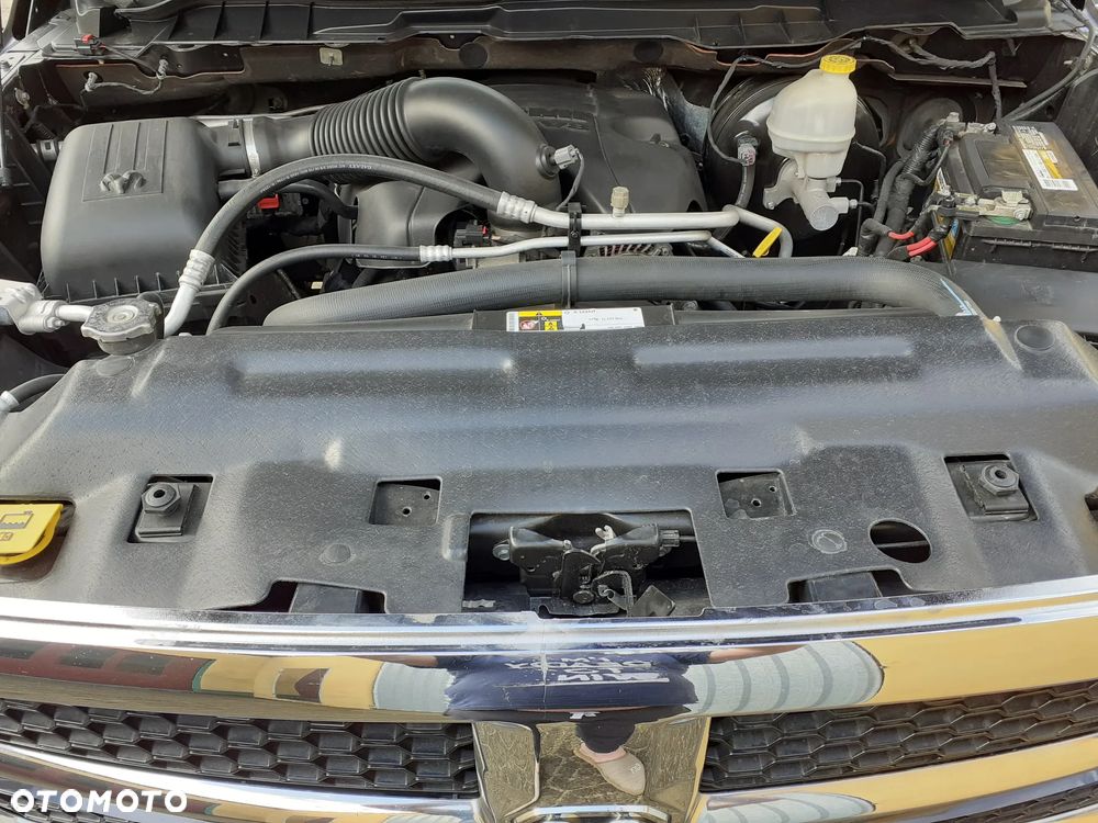 Dodge RAM 1500 5.7 4x4 - 25