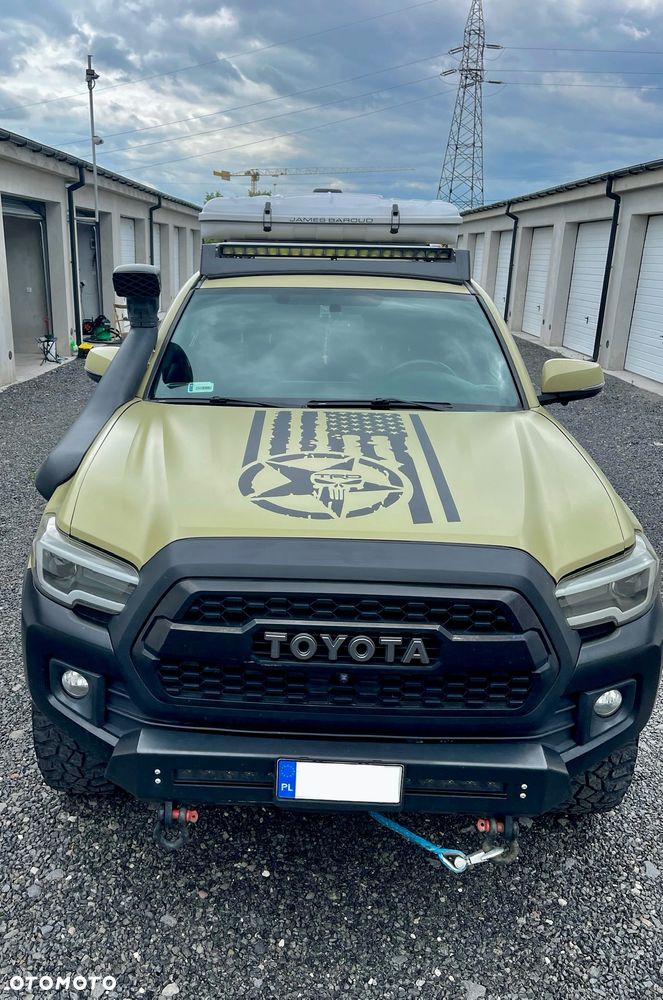 Toyota Tacoma - 8