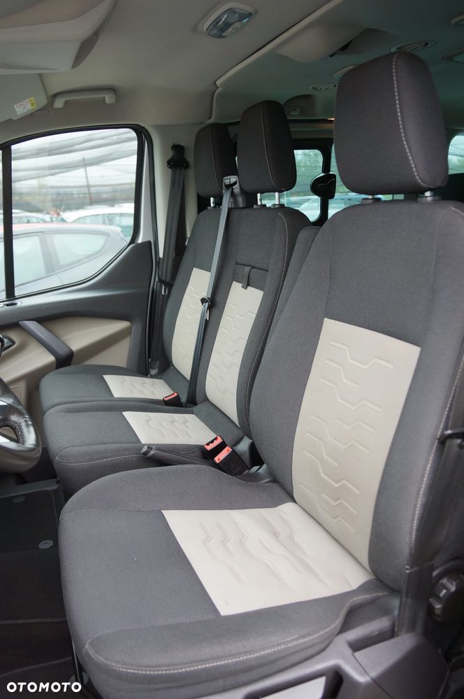 Ford Tourneo Custom 2.0 EcoBlue L2 Trend - 25